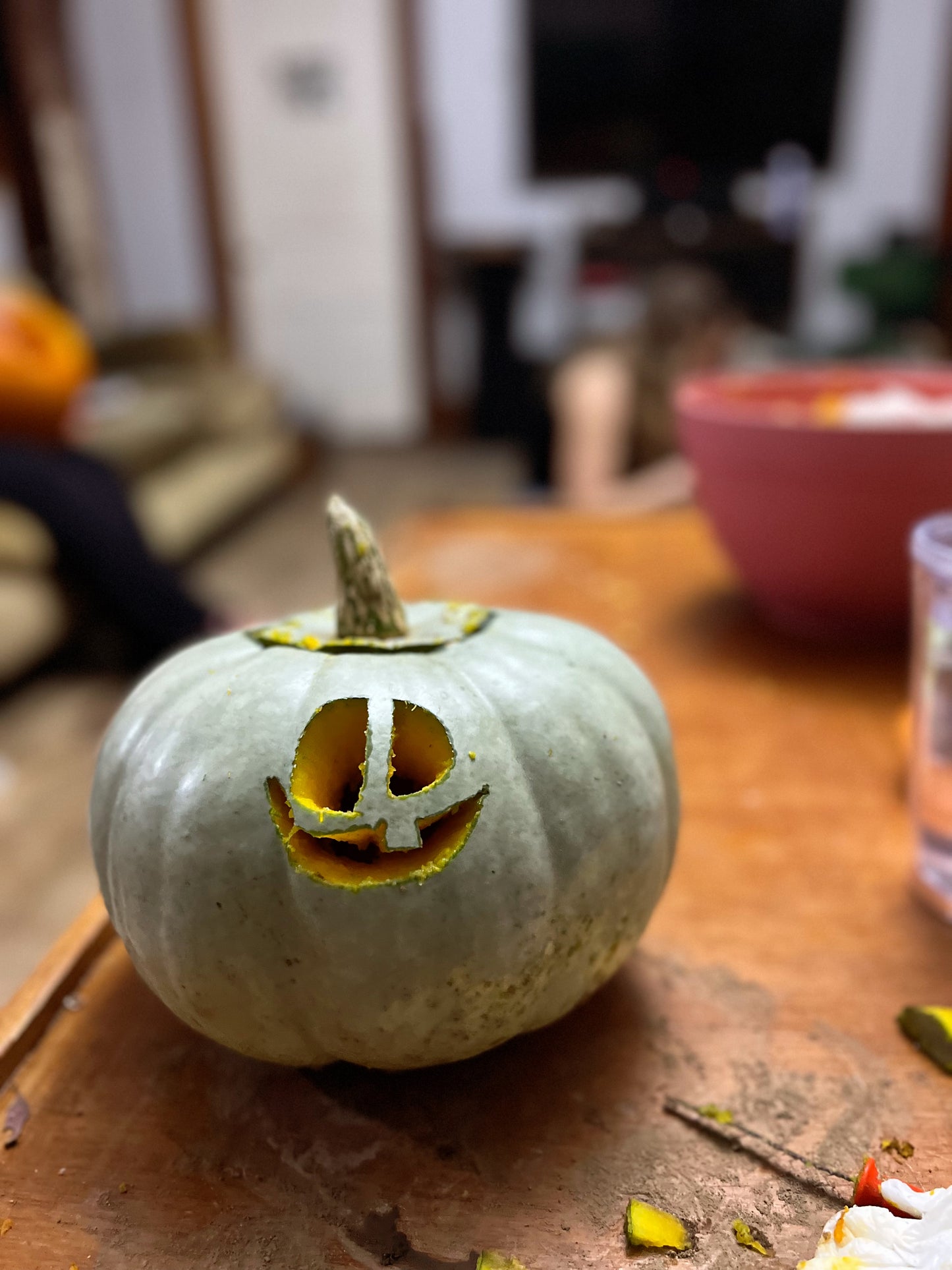 Sunday, October 19th 2-5pm: Pumpkin Carving/Decorating!